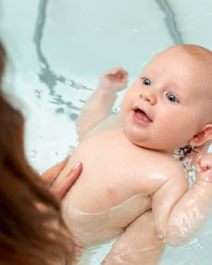 ¿Cómo bañar a un recién nacido?